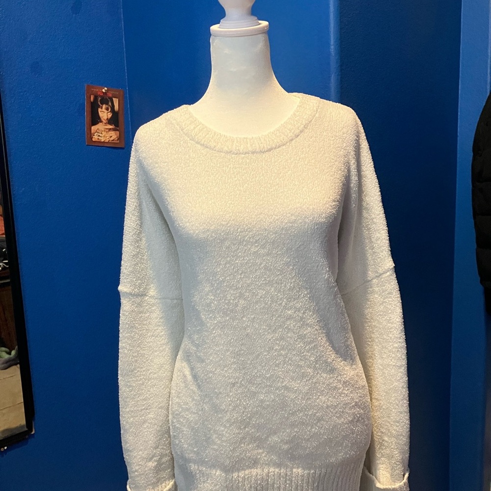 Elegant White Long Sleeve Dress